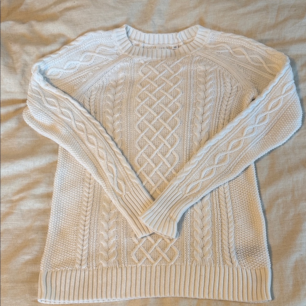GAP Women's White Cable Knit Fisherman’s  Sweater